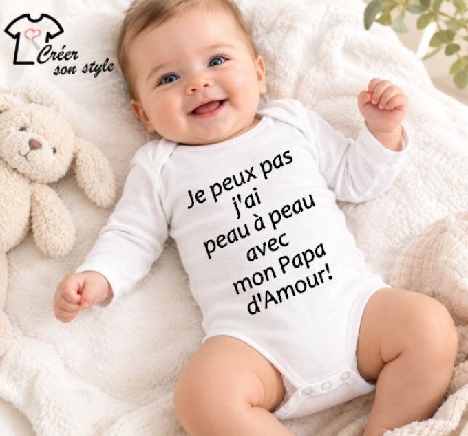 Body "Je peux pas j'ai peau à peau avec papa d'amour!"