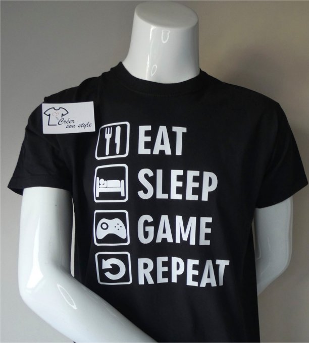 tee shirt "Eat, Sleep, Game, Repeat"
