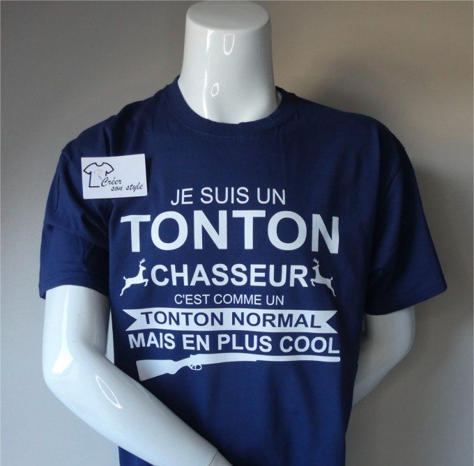 tee shirt homme "je suis un tonton chasseur c'est comme un tonton normal mais en plus cool"