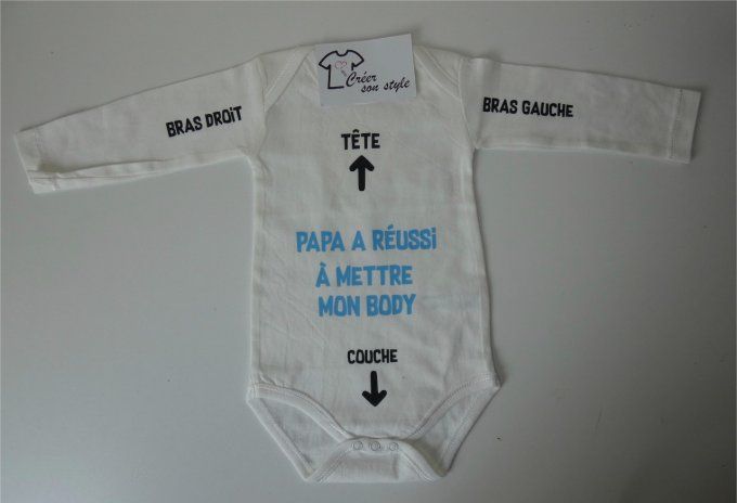 Body "Papa a réussi à mettre mon body"