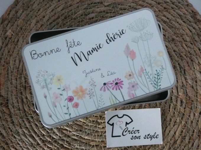 Boite métallique "bonne fête mamie chérie"