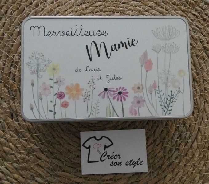 Boite métallique "merveilleuse mamie de ..."