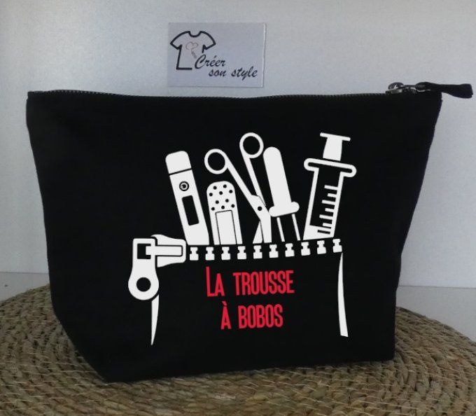 pochette "la trousse à bobos"