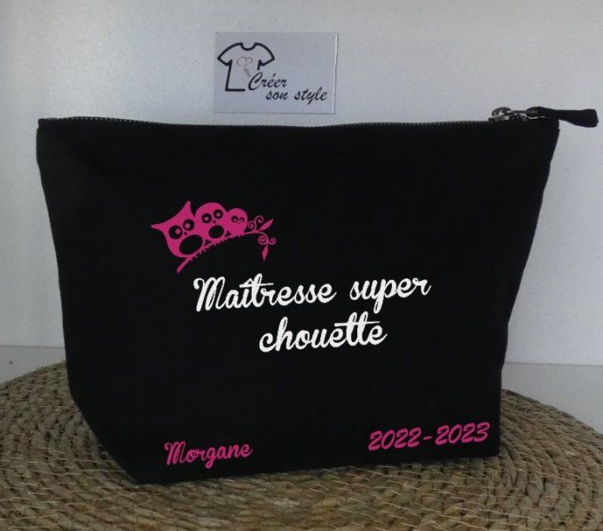 pochette "Maîtresse super chouette"